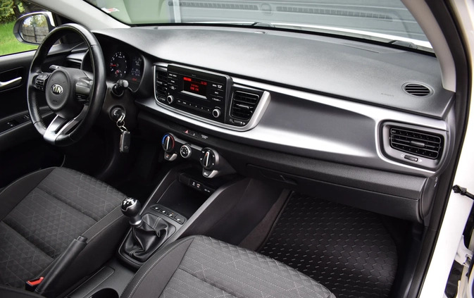 Kia Rio cena 38000 przebieg: 90000, rok produkcji 2017 z Radłów małe 631